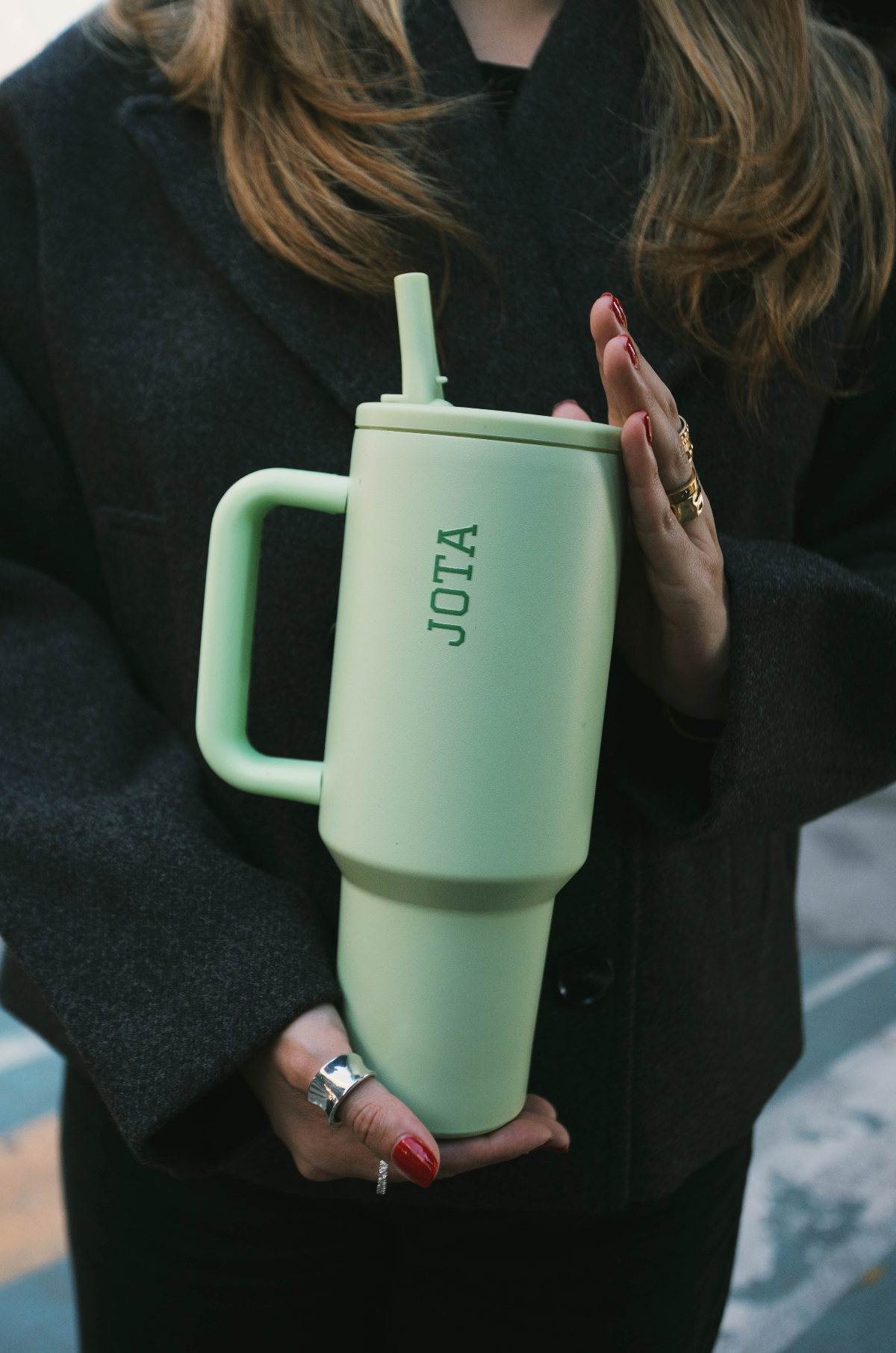 PACK | Mug 1200ml + base de silicona (2 Tapas de Regalo🎁)
